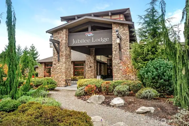 Jubilee 55+ Active Adult Community has a private lodge for residents with many amenities