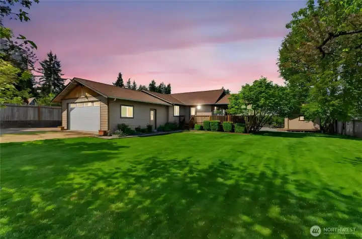 Beautiful Quiet Dead End Street Location in Edgewood