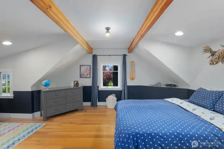 2nd floor bedroom