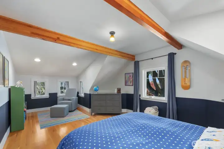 2nd floor bedroom