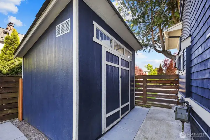 Storage shed