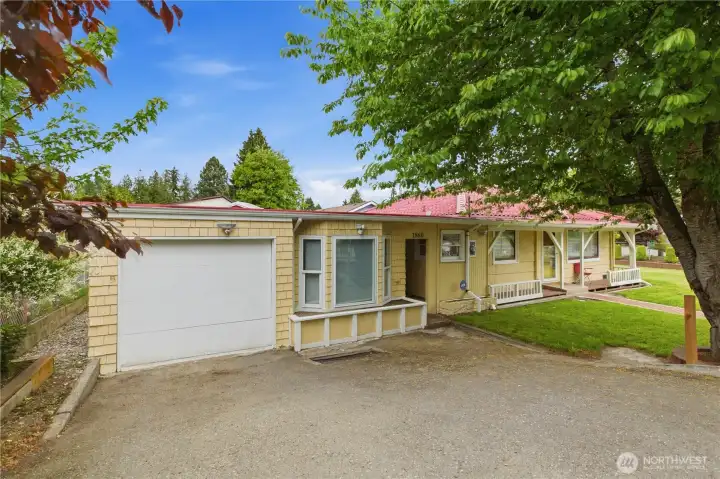 Single car garage