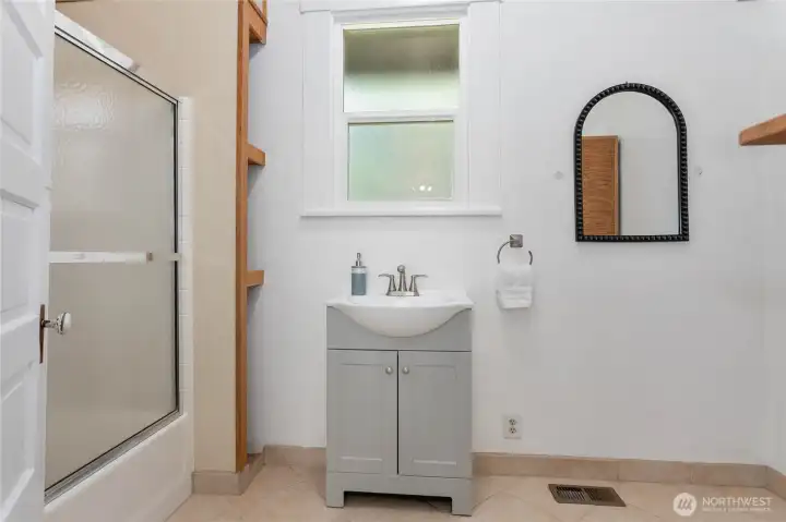 Build in shelving and space for a vanity or other storage Build in shelving and space for a vanity or other storage