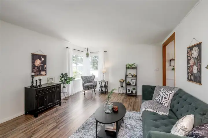 Large corner grid windows make a perfect