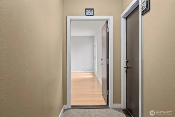 Level entry into this ground-floor unit, with lots of privacy on a tree-lined street. Only 2 units on this floor