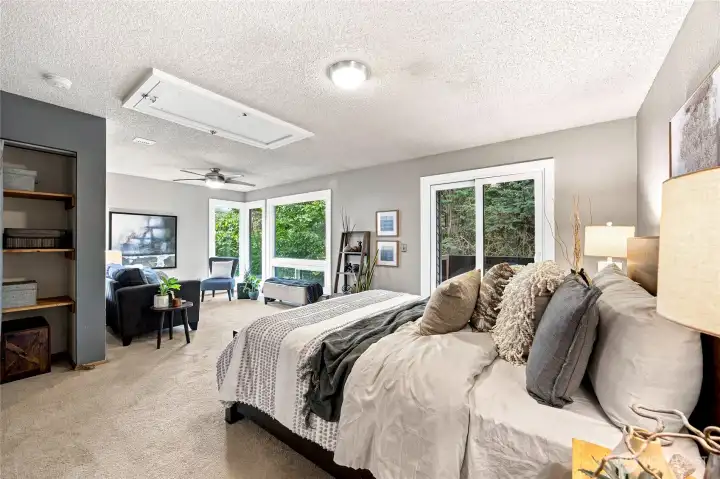 Lots of room here plus another little patio Lots of room here plus another little patio