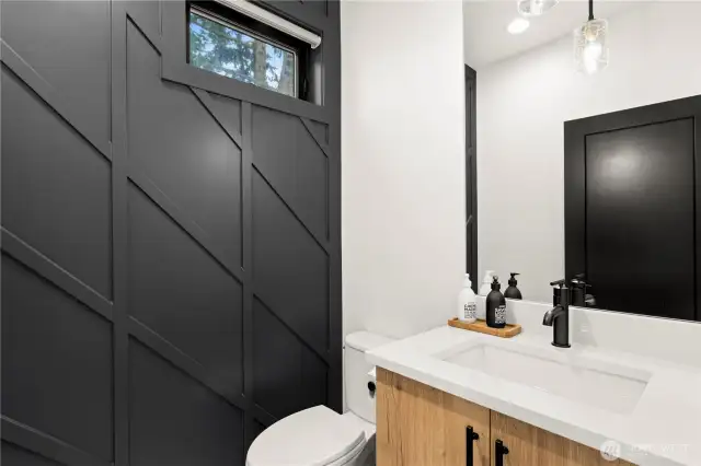 Powder room on the main