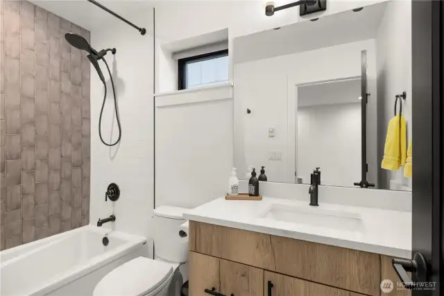 Lower floor bath