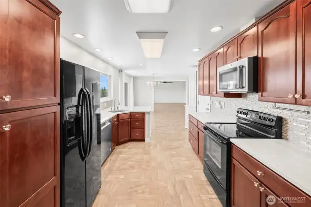 Stainless appliances complete the package