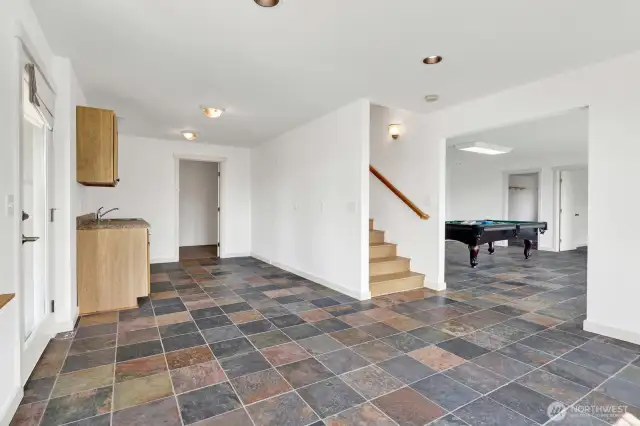lower dining & kitchen