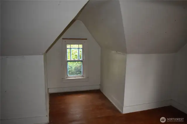 upper bedroom