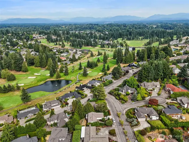 Short Walk to Golf Course And Country Club