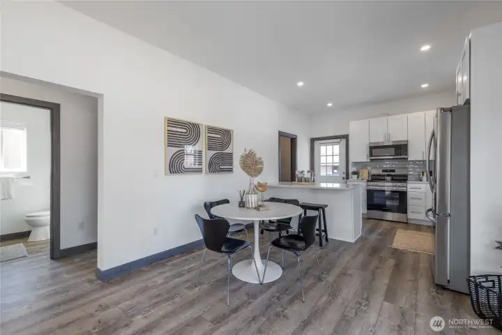 Spacious Dining room