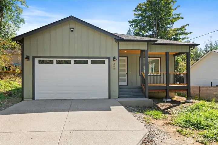 1498 sq ft home - 3 bedrooms & 1.75 bath.  Landscaping to be completed prior to Closing.