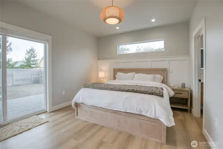 Stunning wall-to-wall batten board