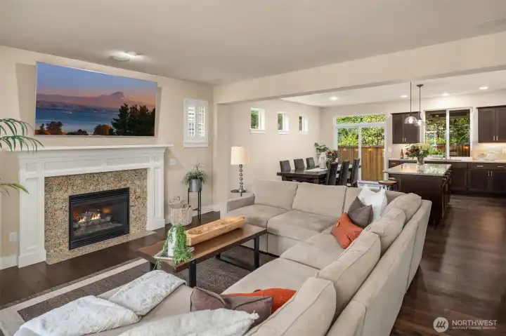 Cozy gas fireplace in mainliving room