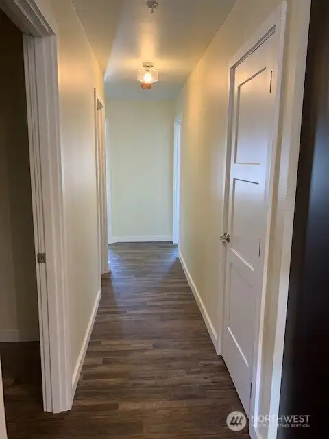 Example of upstairs apartment size and decor