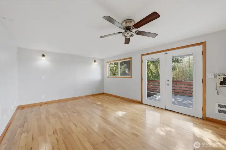 Primary suite upper level