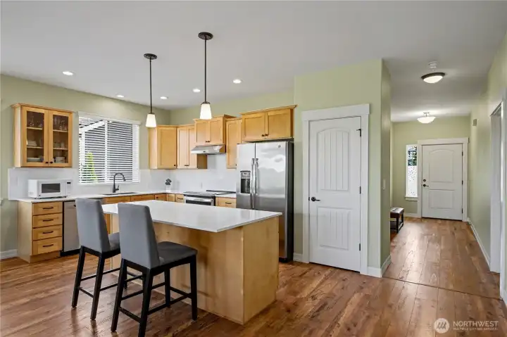 Pantry just beside the fridge
