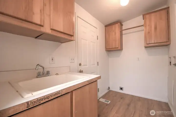 Laundry Room & door to Garage