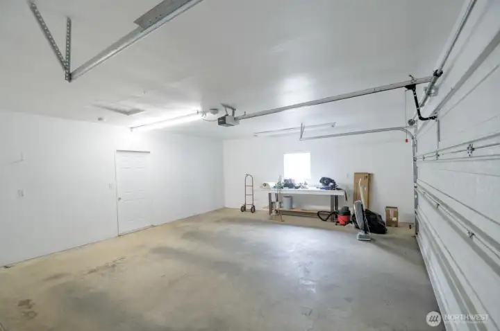 Oversize 2-Car Garage