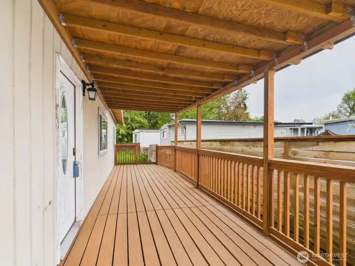 Images are virtually decluttered for presentation