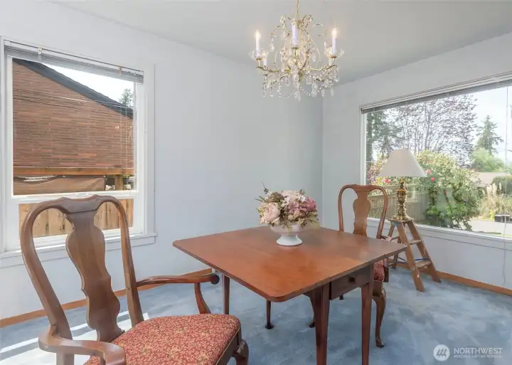 Dining room.
