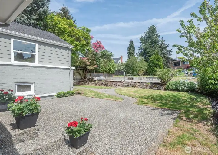 Patio with plenty of space to entertain.