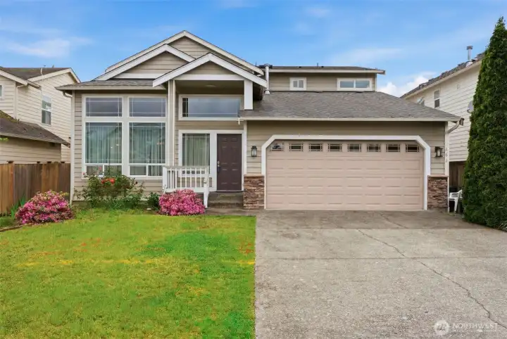 Welcome to this gorgeous house!
