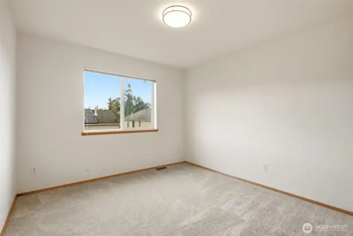 Upstairs Bedroom #4