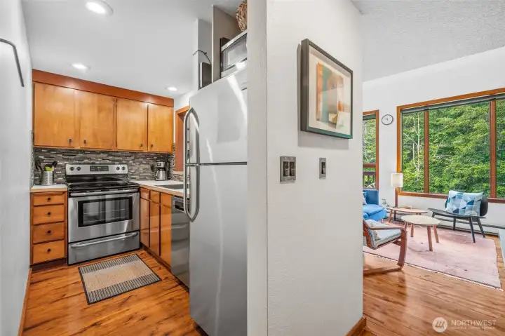 Stainless appliances.