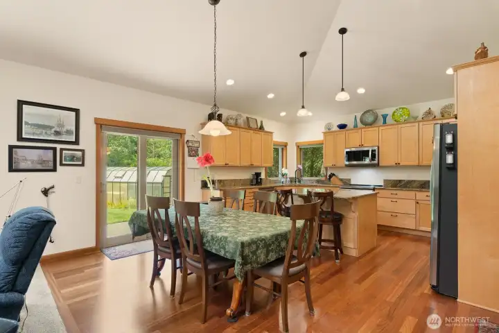 Looking through towards the kitchen.