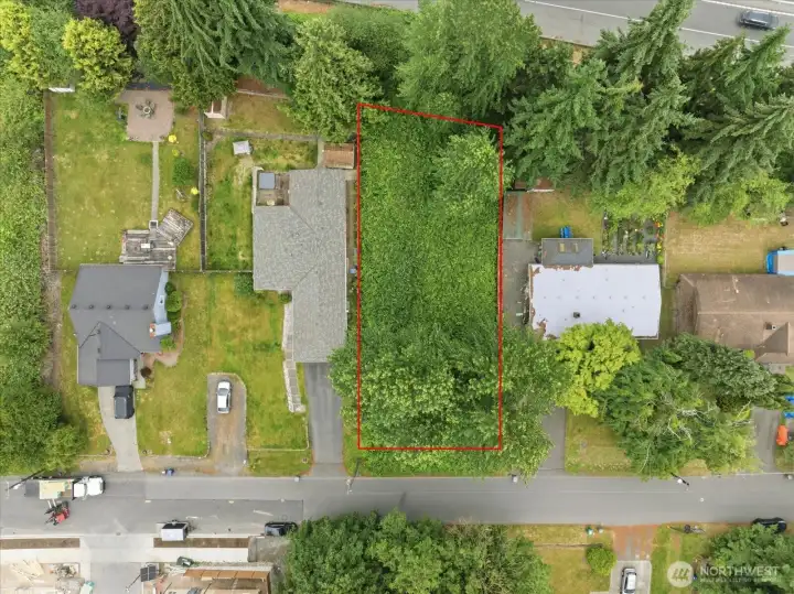 Arial view of lot 25 with boundary (approx) shown to illustrate parcel