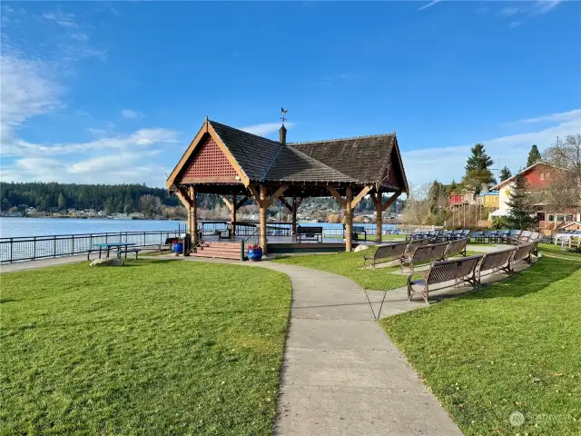 Beautiful waterfront park in downtown Poulsbo.