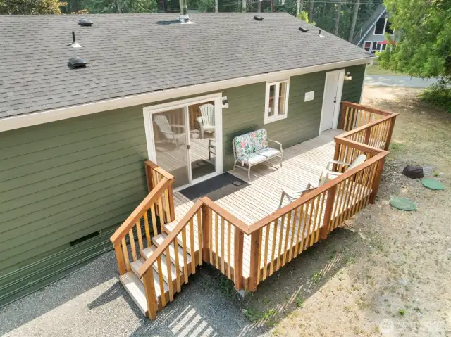 Back entry with new deck