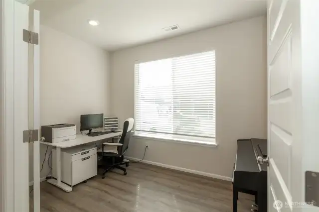 Den/office on main level