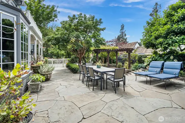 Entertainer's Dream Patio