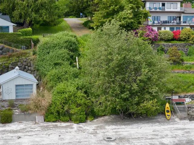 Road-end beach access to launch kayaks, paddleboards or simply stroll the beach.