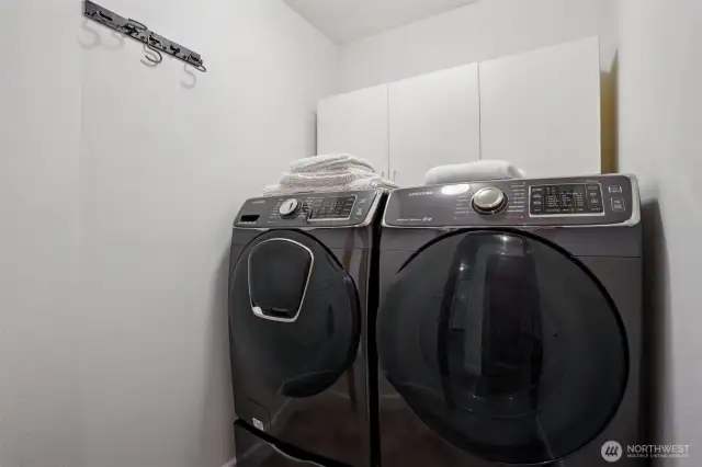 washer and dryer will stay!