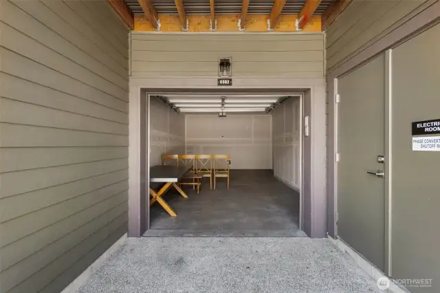 Oversized garage