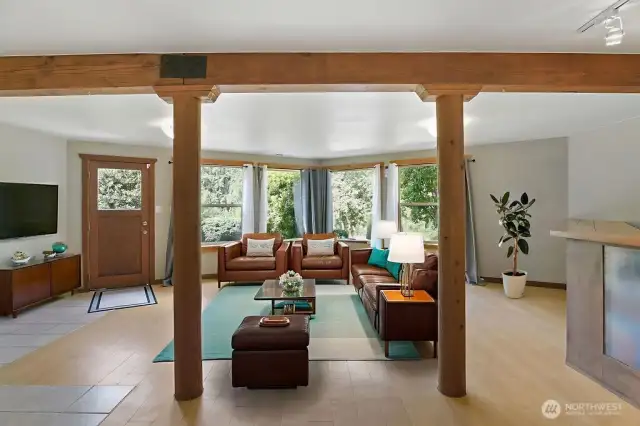 Fully finished daylight basement, virtually staged