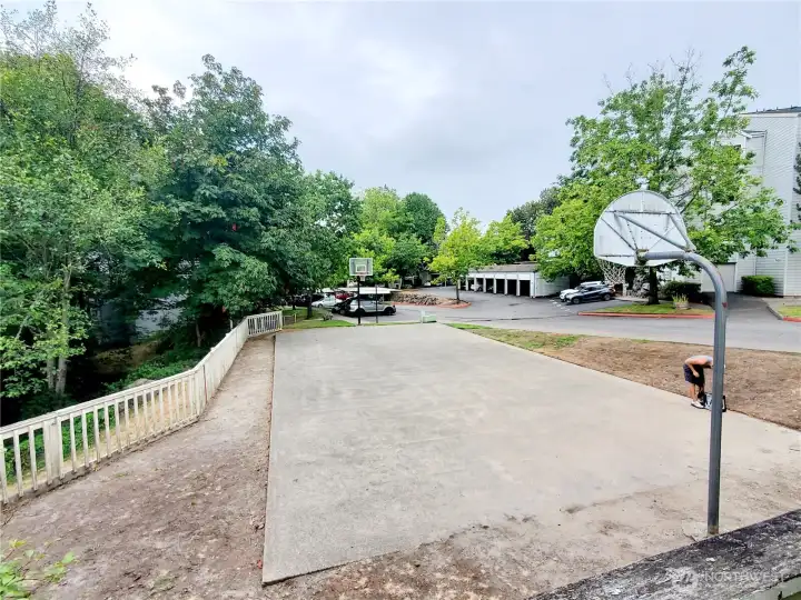 Sport court