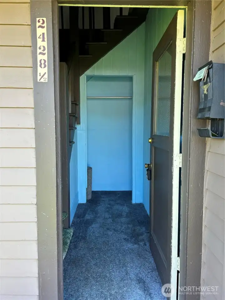 Entry to upstairs unit Entry to upstairs unit
