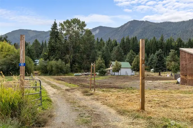 Driveway to Dry Cabin