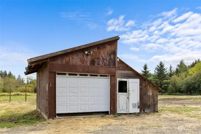 Garage/Shed