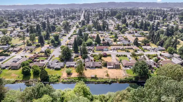 Conveniently located near all amenities, parks & easy access to Hwy 18/167.