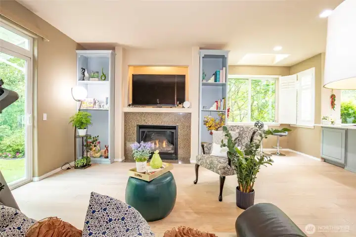 Family Room has built in Bookcases.