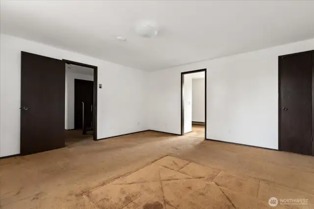 Primary suite