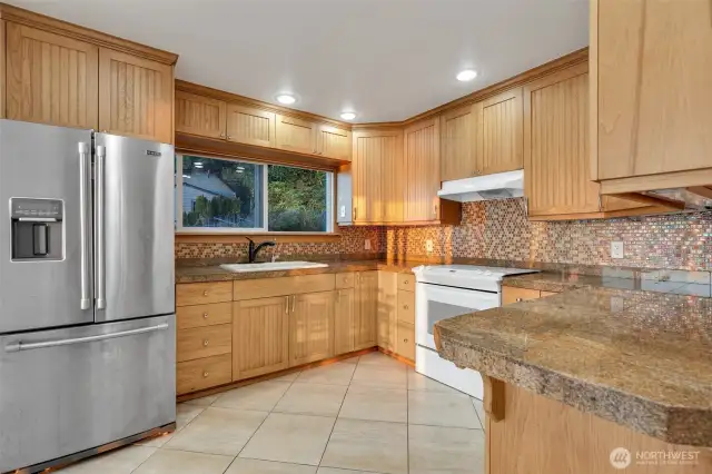 A well-functioning kitchen has loads of custom cabinetry for all your kitchen needs.