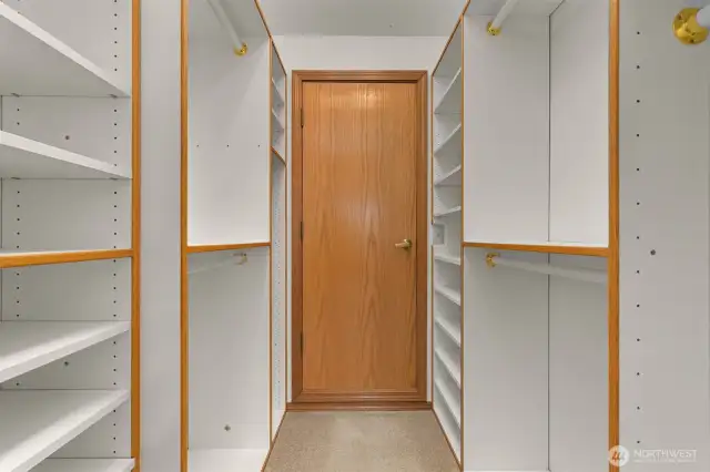 Walk-in Closet